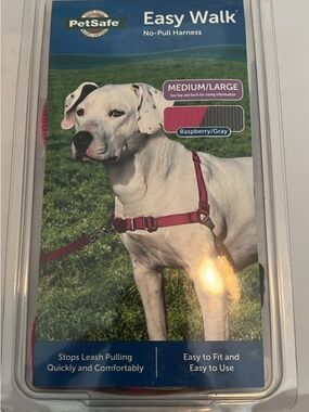 PetSafe Easy Walk No-Pull Harness in Raspberry and Gray - Medium/Large